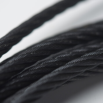Schwarz gefärbtes Seil